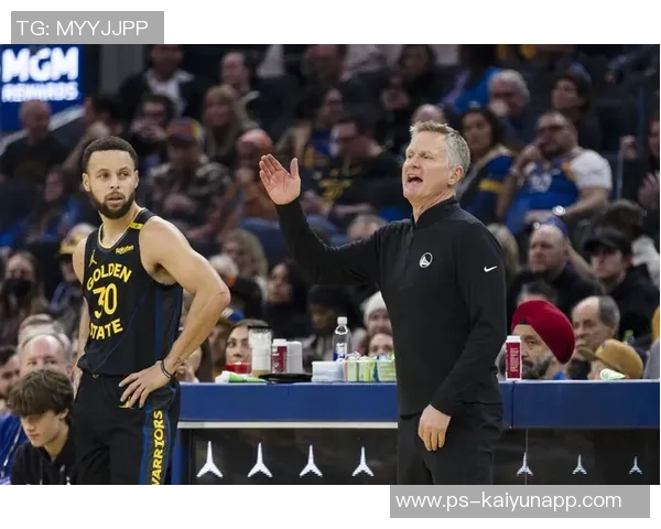 科尔轮换的动态变化分析库里缺阵与斯潘塞崛起的影响探讨 科尔轮换的动态变化分析库里缺阵与斯潘塞崛起的影响探讨