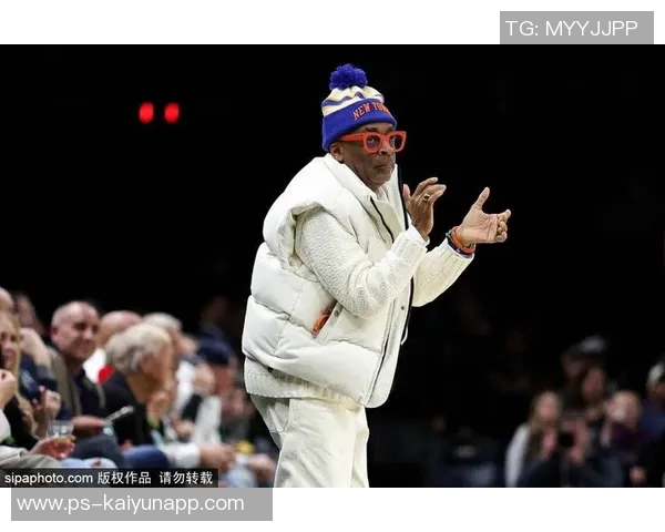 布克呼吁年轻球员尊重麦迪逊广场的历史与前辈的贡献